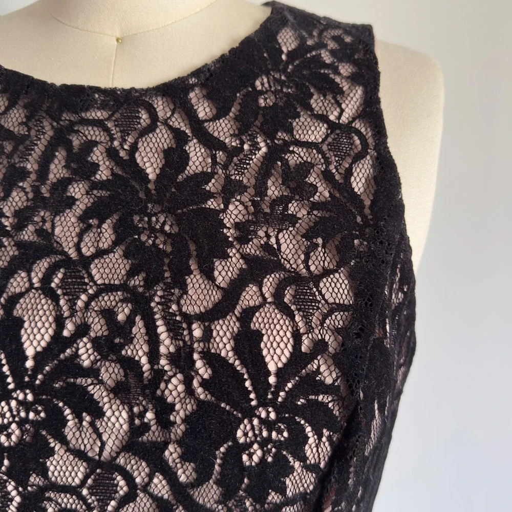 Maggie London Black Lace Fit & Flare‎ Lined Dress-Women's Size 4-Cocktail Dress